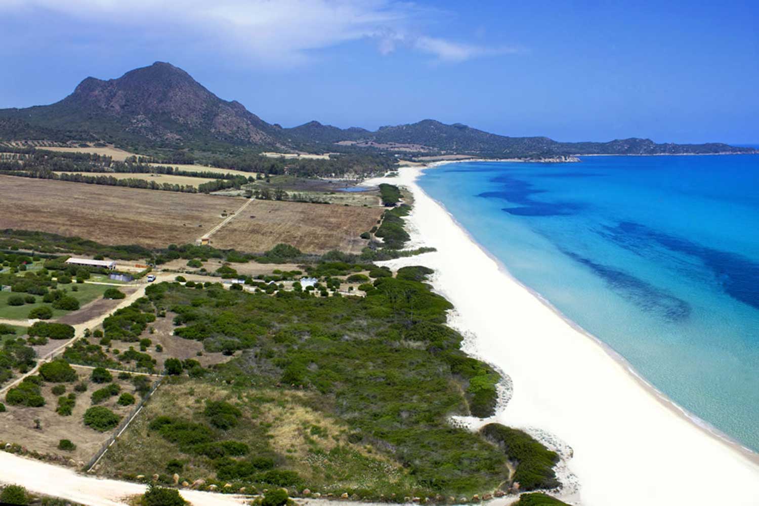 Panoramica del Marina Rey Beach Village in Sardegna