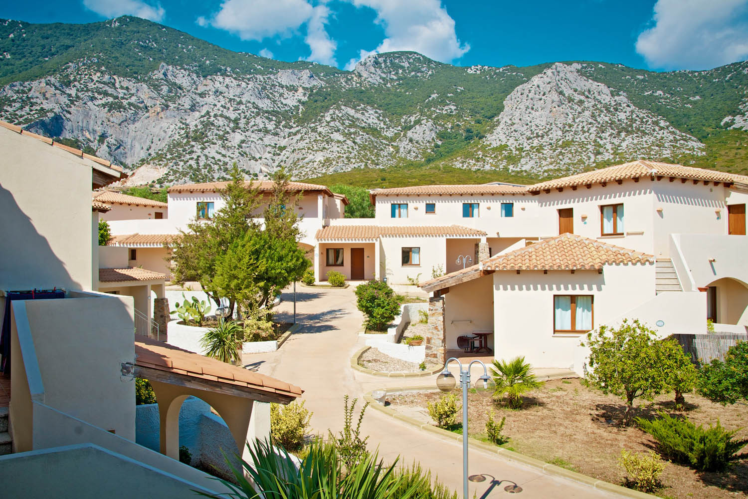 Panoramica struttura Club Esse Cala Gonone Beach Village