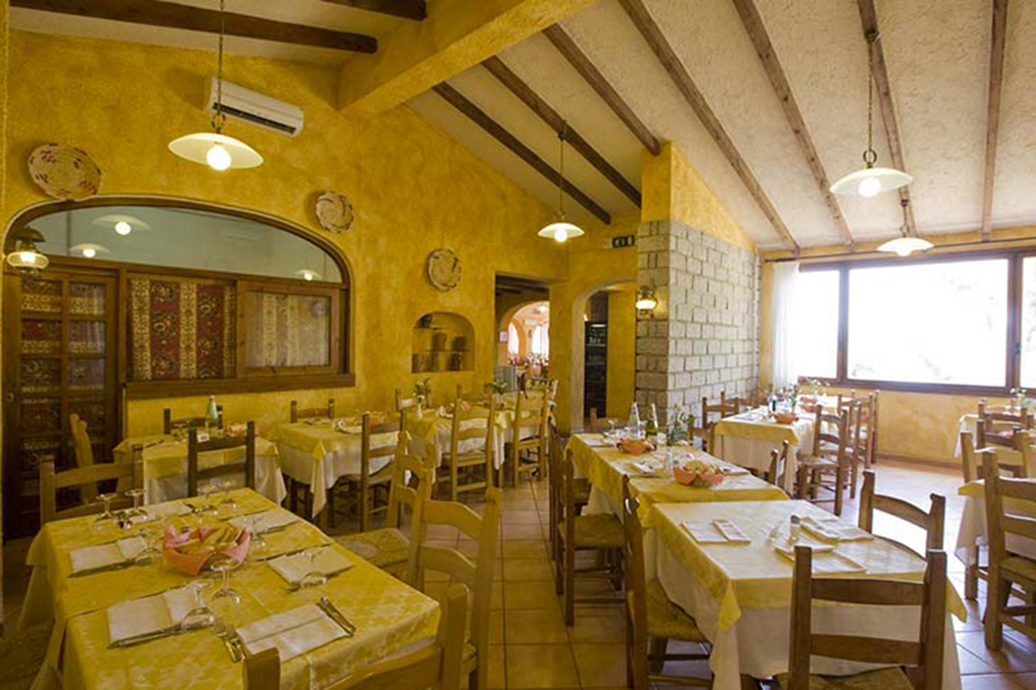 Sala interna Ristorante - Club Esse Shardana Hotel